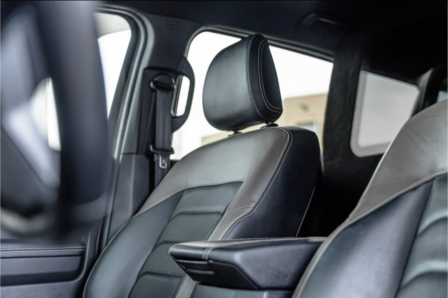 Volkswagen Amarok 3.0 TDI 4Motion Aventura | ACC | 360 Camera | Harman Kardon | Lederen bekleding | Bi-Xenon | Trekhaak | Blind spot | Navigatie | CarPlay | Dealer onderhouden | Grijs kenteken | Stoelverwarming