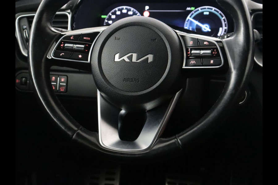 Kia Ceed Sportswagon 1.6 GDI PHEV ExecutiveLine | Panoramadak | Adaptive cruise | Memory | Stuur/stoel verwarming | Dodehoek detectie | Camera | Park assist | Elektrische achterklep | Carplay