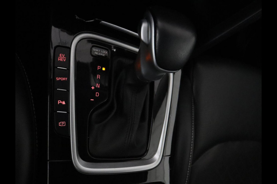 Kia Ceed Sportswagon 1.6 GDI PHEV ExecutiveLine | Panoramadak | Adaptive cruise | Memory | Stuur/stoel verwarming | Dodehoek detectie | Camera | Park assist | Elektrische achterklep | Carplay