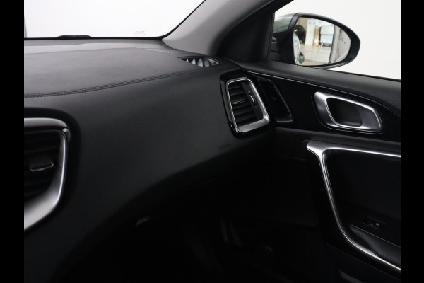 Kia Ceed Sportswagon 1.6 GDI PHEV ExecutiveLine | Panoramadak | Adaptive cruise | Memory | Stuur/stoel verwarming | Dodehoek detectie | Camera | Park assist | Elektrische achterklep | Carplay