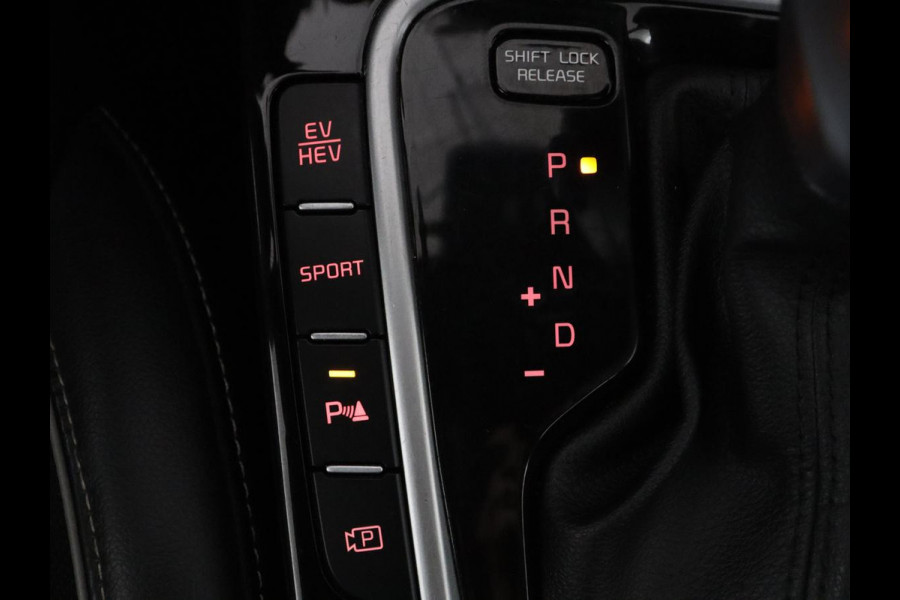 Kia Ceed Sportswagon 1.6 GDI PHEV ExecutiveLine | Panoramadak | Adaptive cruise | Memory | Stuur/stoel verwarming | Dodehoek detectie | Camera | Park assist | Elektrische achterklep | Carplay