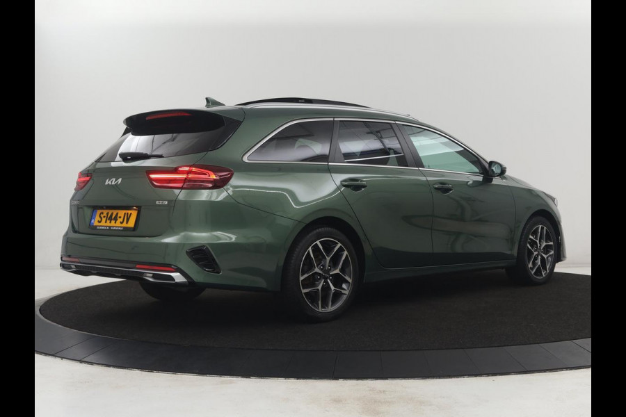 Kia Ceed Sportswagon 1.6 GDI PHEV ExecutiveLine | Panoramadak | Adaptive cruise | Memory | Stuur/stoel verwarming | Dodehoek detectie | Camera | Park assist | Elektrische achterklep | Carplay