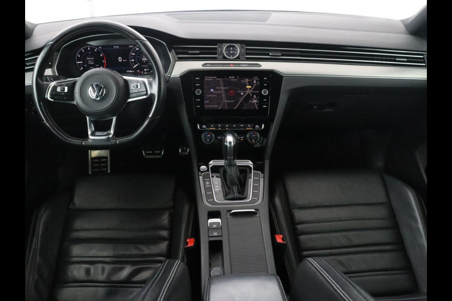 Volkswagen Passat 1.5 TSI Highline Business R | R-line | Panoramadak | Leder | Adaptive cruise | Stoelverwarming |Carplay | Park assist | Climate control