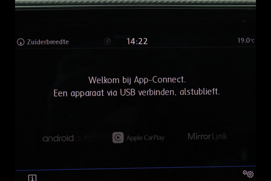 Volkswagen Passat 1.5 TSI Highline Business R | R-line | Panoramadak | Leder | Adaptive cruise | Stoelverwarming |Carplay | Park assist | Climate control