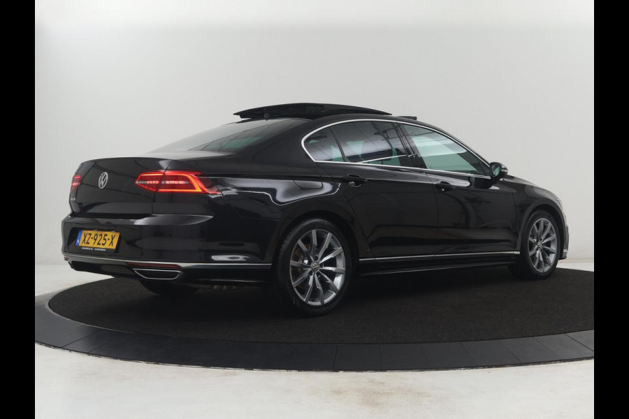 Volkswagen Passat 1.5 TSI Highline Business R | R-line | Panoramadak | Leder | Adaptive cruise | Stoelverwarming |Carplay | Park assist | Climate control