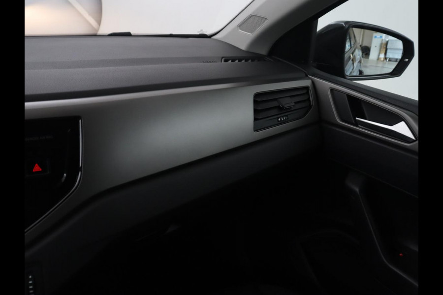 Volkswagen Polo 1.0 TSI R-Line Edition | Adaptive cruise | Airco | Camera | Park assist | Carplay | LED