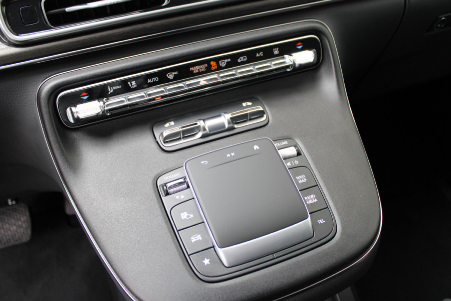 Mercedes-Benz Eqv 300 L3 / XXL / Luchtvering / 7-Persoons / 2x Elec Schuifdeur / Burmester / 360 Camera / Vol Opties / NIEUWSTAAT