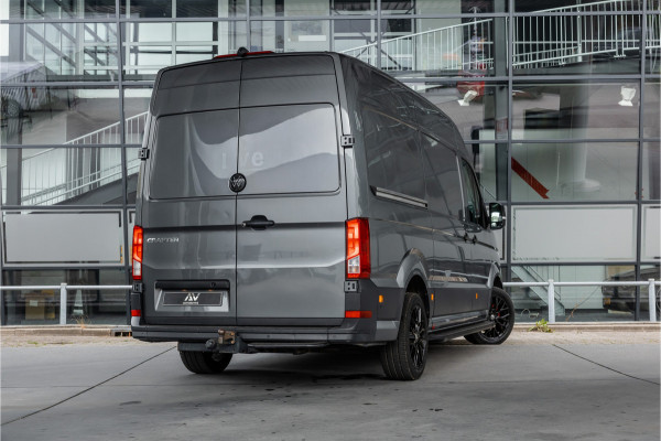 Volkswagen Crafter 2.0 TDI 177 PK L3H3 Highline | DSG | L+R Schuifdeur | Bi-Xenon | ACC | Trekhaak | Blind spot | Camera | CarPlay | Navigatie | Massage | Stoel- en stuurwielverwarming | DAB | Nieuwe APK