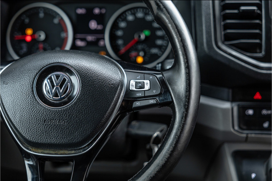 Volkswagen Crafter 2.0 TDI 177 PK L3H3 Highline | DSG | L+R Schuifdeur | Bi-Xenon | ACC | Trekhaak | Blind spot | Camera | CarPlay | Navigatie | Massage | Stoel- en stuurwielverwarming | DAB | Nieuwe APK
