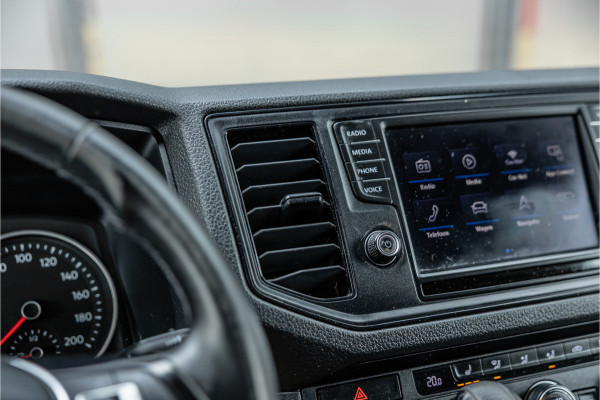 Volkswagen Crafter 2.0 TDI 177 PK L3H3 Highline | DSG | L+R Schuifdeur | Bi-Xenon | ACC | Trekhaak | Blind spot | Camera | CarPlay | Navigatie | Massage | Stoel- en stuurwielverwarming | DAB | Nieuwe APK