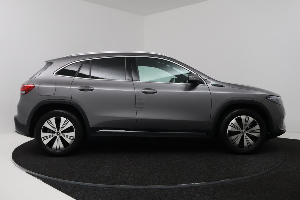 Mercedes-Benz EQA 250 Business Solution Luxury 67 kWh (CAMERA, STOELVERWARMING, ELEKTR STOELEN)