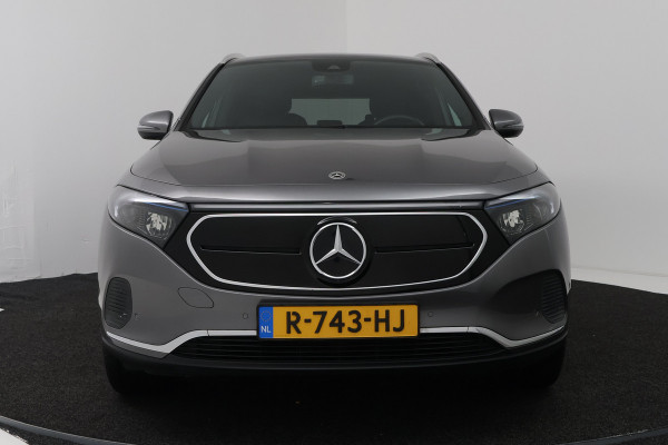 Mercedes-Benz EQA 250 Business Solution Luxury 67 kWh (CAMERA, STOELVERWARMING, ELEKTR STOELEN)