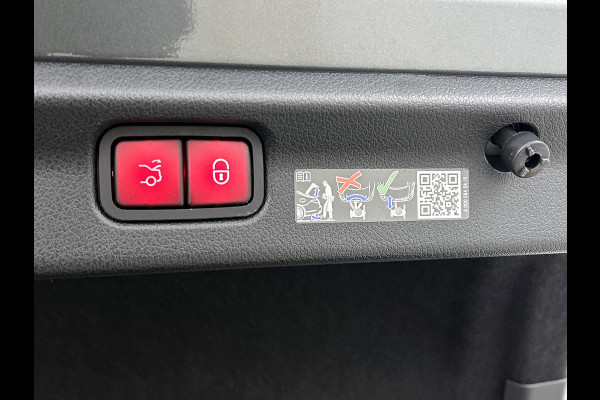 Mercedes-Benz EQE AMG 43 4MATIC 90 kWh Panoramadak | Memory Pakket | Rode gordels |  Burmester Inclusief 24 maanden Mercedes-Benz Certified garantie voor Europa.