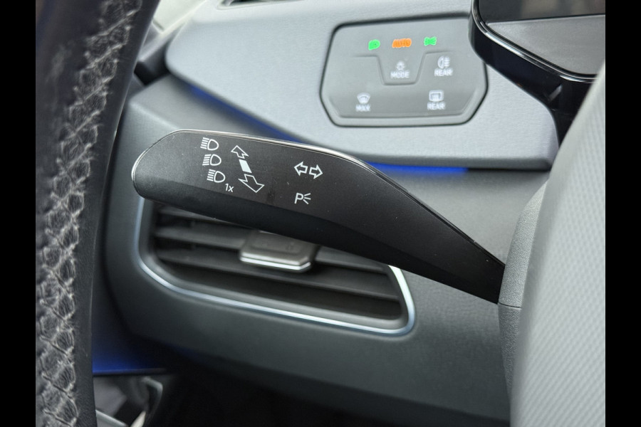 Volkswagen ID.3 62kWh 204pk Adaptive-Cruise Stoel+Stuurverwarmd Navi Ecc Apple Carplay Android Auto SOH 91% DAB All-Season Banden Isofix Bluetooth Keyless start Rijstrooksensor 1e Eigenaar Dealeronderhouden Origineel Nederlandse Auto