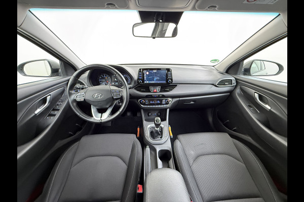 Hyundai i30 T 120PK Trekhaak Camera Ecc Android Auto Apple Carplay Navi Pdc Comfort Cruise Control Led Bluetooth DAB Lane Assist Issofix Origineel Nederlandse Auto