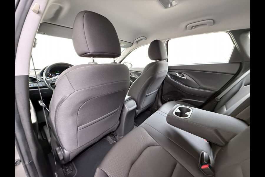 Hyundai i30 T 120PK Trekhaak Camera Ecc Android Auto Apple Carplay Navi Pdc Comfort Cruise Control Led Bluetooth DAB Lane Assist Issofix Origineel Nederlandse Auto