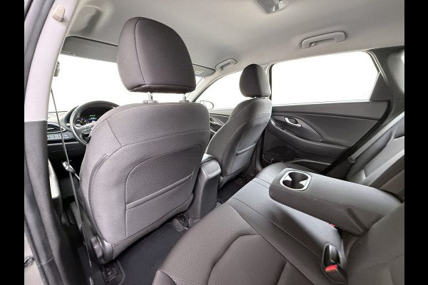 Hyundai i30 T 120PK Trekhaak Camera Ecc Android Auto Apple Carplay Navi Pdc Comfort Cruise Control Led Bluetooth DAB Lane Assist Issofix Origineel Nederlandse Auto