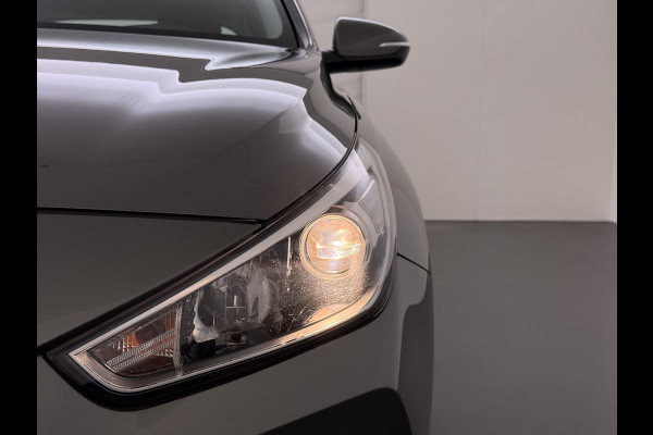 Hyundai i30 T 120PK Trekhaak Camera Ecc Android Auto Apple Carplay Navi Pdc Comfort Cruise Control Led Bluetooth DAB Lane Assist Issofix Origineel Nederlandse Auto