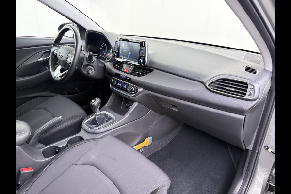 Hyundai i30 T 120PK Trekhaak Camera Ecc Android Auto Apple Carplay Navi Pdc Comfort Cruise Control Led Bluetooth DAB Lane Assist Issofix Origineel Nederlandse Auto