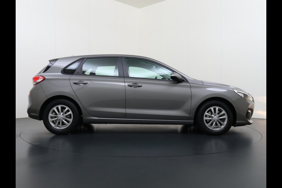 Hyundai i30 T 120PK Trekhaak Camera Ecc Android Auto Apple Carplay Navi Pdc Comfort Cruise Control Led Bluetooth DAB Lane Assist Issofix Origineel Nederlandse Auto