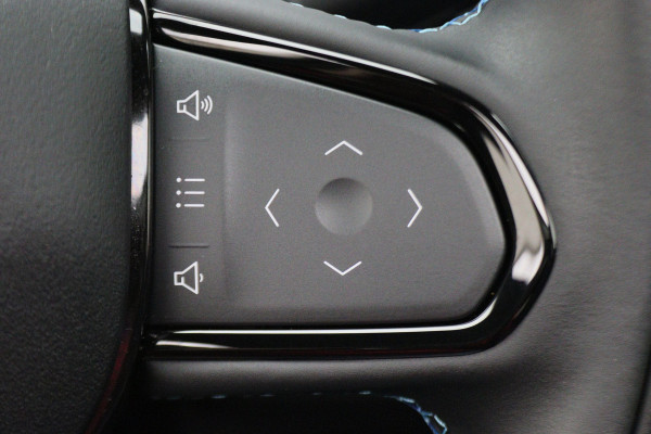 Lynk & Co 01 1.5 Plug-in Hybrid 360° Camera, Panoramadak, Zwarte hemel, ACC, Keyless, PDC, LED, 20''