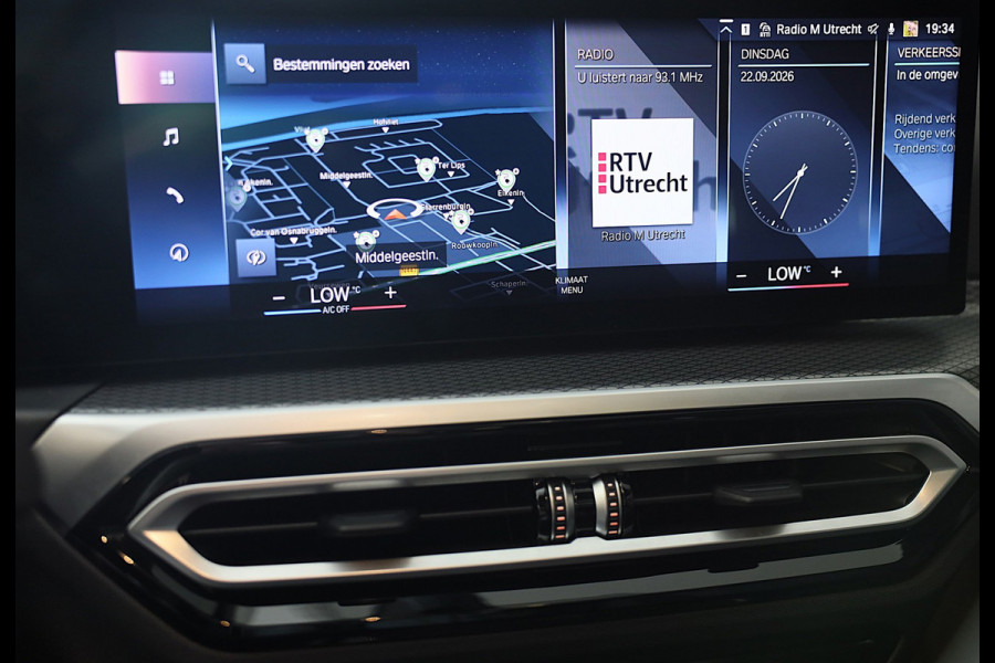 BMW 3 Serie Touring 320e M Line / Head Up / Memory / Navi / Camera / Acc / F1 / Open Panoramadak / Led / Pdc / 19 Inch