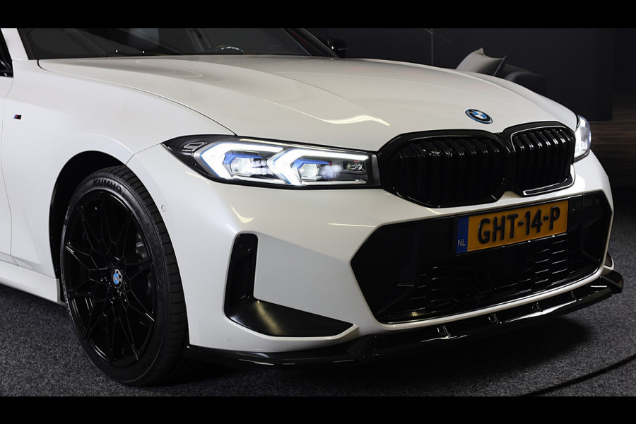 BMW 3 Serie Touring 320e M Line / Head Up / Memory / Navi / Camera / Acc / F1 / Open Panoramadak / Led / Pdc / 19 Inch