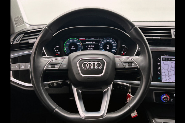 Audi Q3 Sportback 45 TFSI e Plug-in | Navigatie | Adapt. Cruise | PDC | Elek. Kofferklep | Carplay |