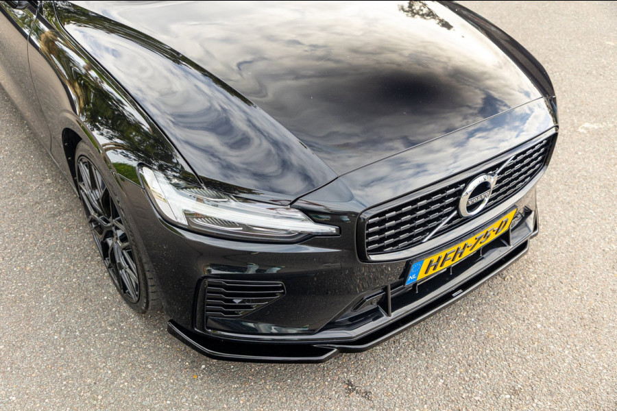 Volvo S60 2.0 Recharge T6 AWD R-Design 20inch Maxton Black edition R-design