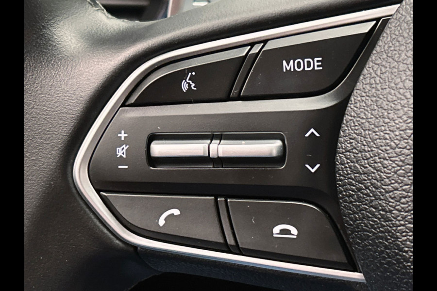 Hyundai Santa Fe 1.6 T-GDI PHEV Comfort 7 Persoons| 1e Eigenaar | Stoelverwarming | Krell | Adapt.Cruise | Camera | Carplay |