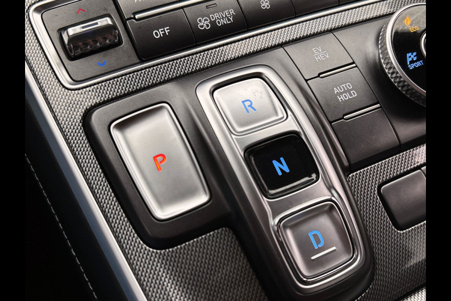Hyundai Santa Fe 1.6 T-GDI PHEV Comfort 7 Persoons| 1e Eigenaar | Stoelverwarming | Krell | Adapt.Cruise | Camera | Carplay |