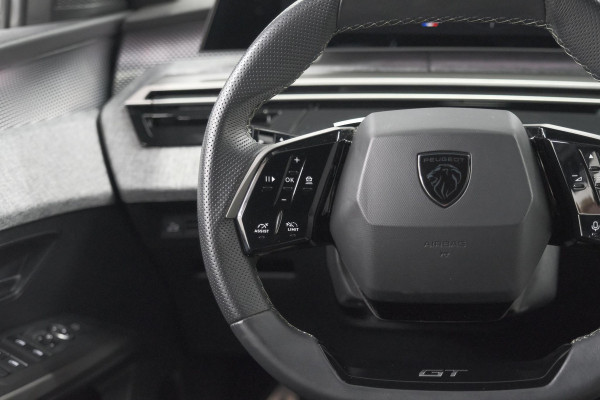 Peugeot 5008 1.2 Hybrid 136 GT 7p | Adaptieve Cruise Control | Camera | Elektrische Kofferklep | Stoelverwarming