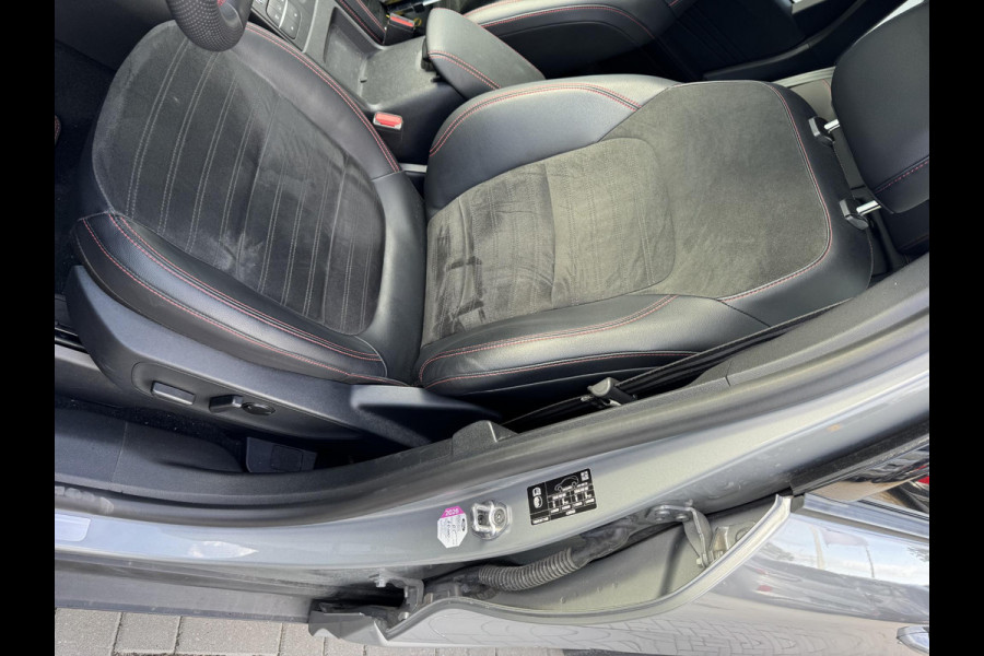 Ford Kuga 2.5 PHEV ST-Line X 225pk | Driver Assistance Pack | Black Pack | Winter Pack | Technology Pack