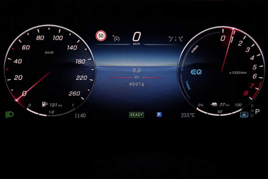 Mercedes-Benz C-Klasse 300 e AMG Line / PANO / HUD / 2X MEMORY / 360 / ACC / KEYLESS