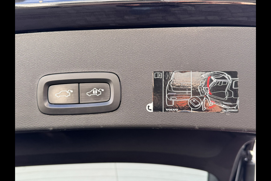 Volvo XC40 2.0 T4 R-Design Automaat Pano Trekhaak Camera Adaptive Cruise Leder Carplay Harman/Kardon All-Season banden