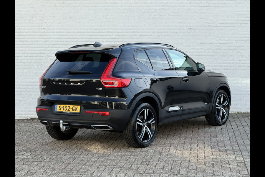 Volvo XC40 2.0 T4 R-Design Automaat Pano Trekhaak Camera Adaptive Cruise Leder Carplay Harman/Kardon All-Season banden
