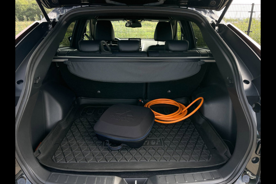 Mitsubishi Eclipse Cross 2.4 PHEV Intense+ | 1ste eigenaar | Camera | NAVI | Carplay