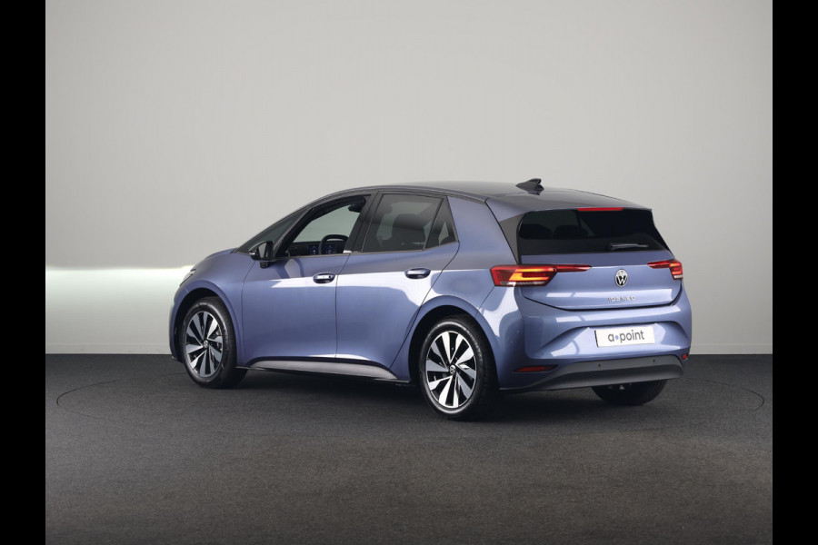 Volkswagen ID.3 Life 61 kWh accu 140 kW / 190 PK Hatchback Elektri Stoelverwarming | Keyless | Camera | ACC
