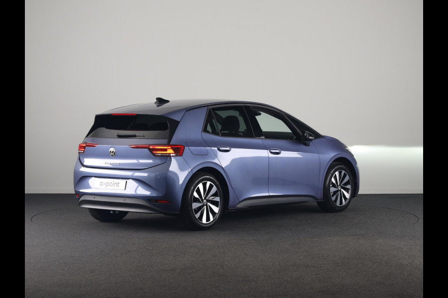 Volkswagen ID.3 Life 61 kWh accu 140 kW / 190 PK Hatchback Elektri Stoelverwarming | Keyless | Camera | ACC
