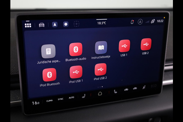 Volkswagen ID.3 Life 61 kWh accu 140 kW / 190 PK Hatchback Elektri Stoelverwarming | Keyless | Camera | ACC