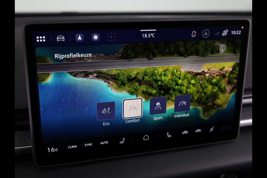 Volkswagen ID.3 Life 61 kWh accu 140 kW / 190 PK Hatchback Elektri Stoelverwarming | Keyless | Camera | ACC