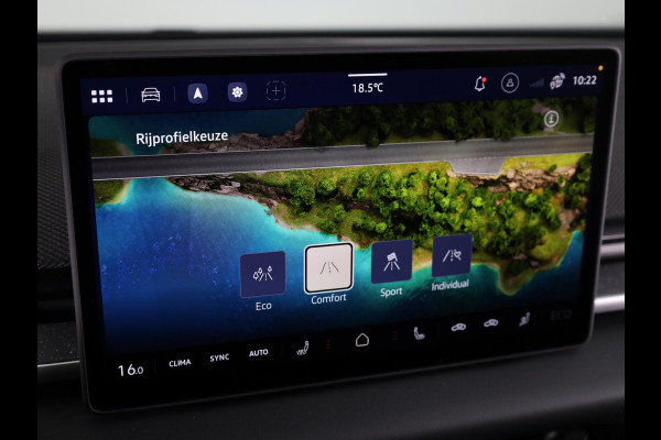 Volkswagen ID.3 Life 61 kWh accu 140 kW / 190 PK Hatchback Elektri Stoelverwarming | Keyless | Camera | ACC