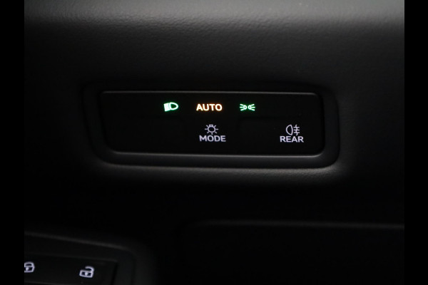 Volkswagen ID.3 Life 61 kWh accu 140 kW / 190 PK Hatchback Elektri Stoelverwarming | Keyless | Camera | ACC