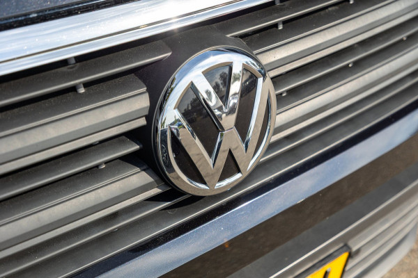 Volkswagen Crafter 35 2.0 TDI L3H2 DC Highline I 2 schuif I camera I carplay I blis I Acc