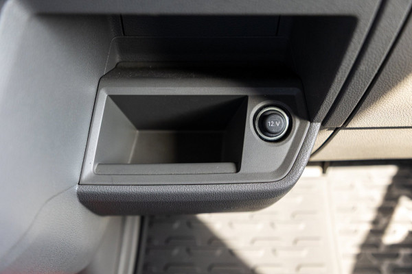 Volkswagen Crafter 35 2.0 TDI L3H2 DC Highline I 2 schuif I camera I carplay I blis I Acc
