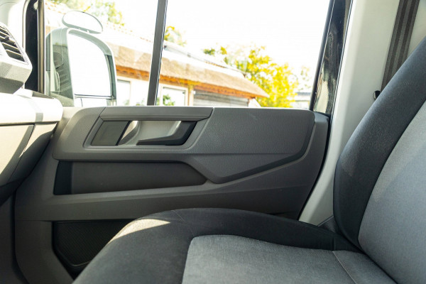 Volkswagen Crafter 35 2.0 TDI L3H2 DC Highline I 2 schuif I camera I carplay I blis I Acc