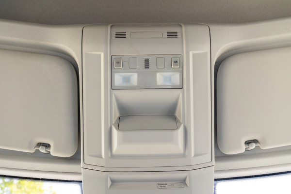 Volkswagen Crafter 35 2.0 TDI L3H2 DC Highline I 2 schuif I camera I carplay I blis I Acc