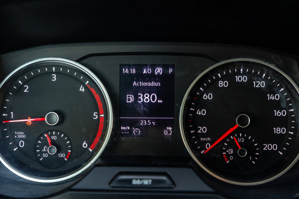 Volkswagen Crafter 35 2.0 TDI L3H2 DC Highline I 2 schuif I camera I carplay I blis I Acc