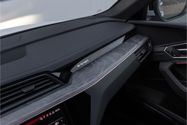 Audi SQ8 Sportback e-tron 503pk Quattro 115 kWh Pano S-stoelen B&O HuD