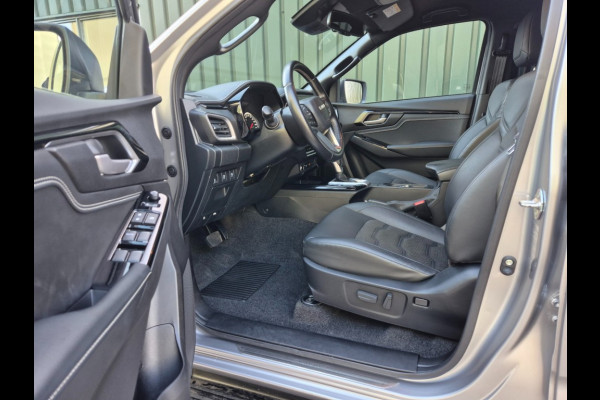 Isuzu D-max Dubbel Cab V-Cross 4WD AT XL 5 persoons Container zomer + winterset 3,5 T trekgewicht